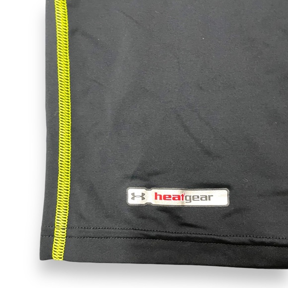 ✨BOYS UNDER ARMOUR SHIRT✨ - Picture 4 of 5